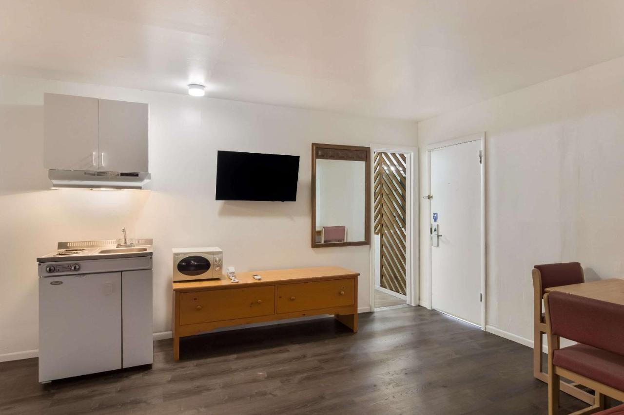 Rodeway Inn & Suites Sidney Historic Downtown I-80 Eksteriør bilde